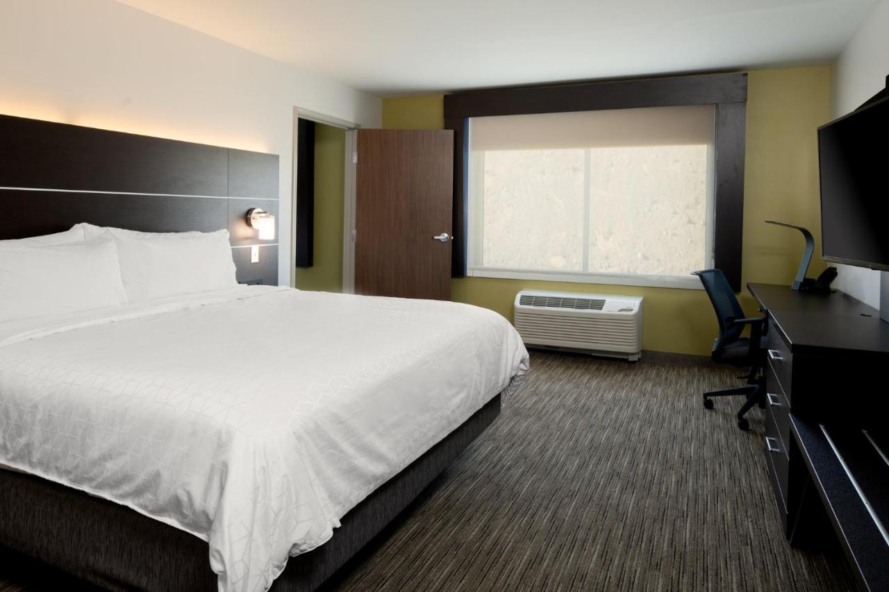 Holiday Inn Express & Suites - Bullhead City By Ihg Dış mekan fotoğraf